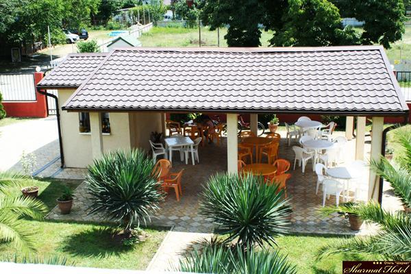 Hotel Sharmat Pitsunda Exterior foto