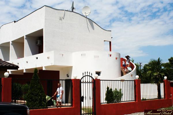 Hotel Sharmat Pitsunda Exterior foto
