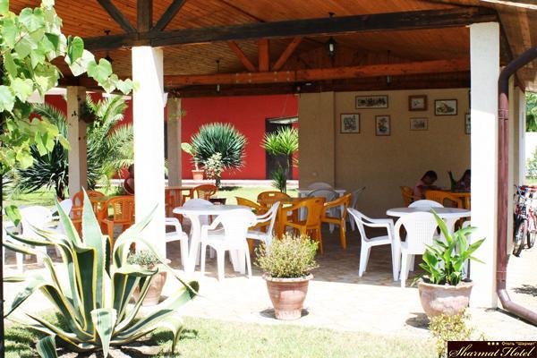 Hotel Sharmat Pitsunda Exterior foto
